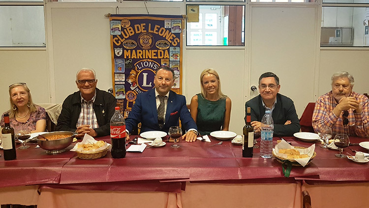 Hoy, comida benéfica del Club de Leones La Coruña-Marineda, en la Cocina Económica