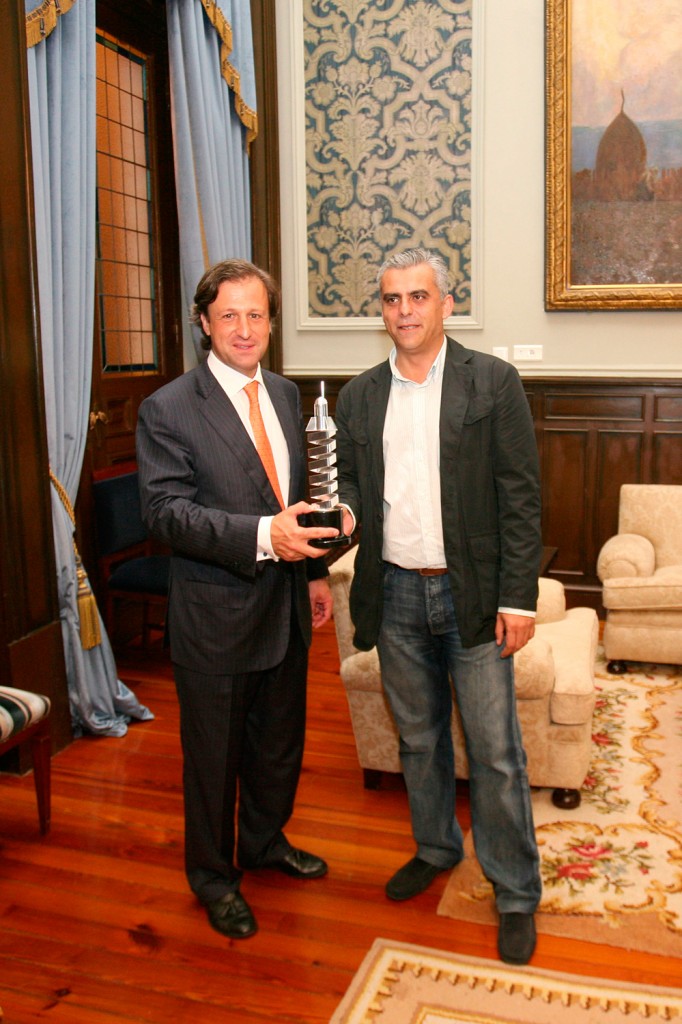 El Ayuntamiento ha presentado esta mañana el Trofeo Teresa Herrera 2011, organizado por el Básquet Coruña