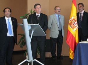 Jaime dice unas palabras a los socios en el Homenaje a los Socios de Oro de la RSD Hípica en el 2011