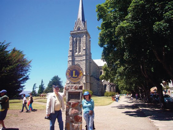 4 Visitas al Cerro Campanario, Capilla de San Eduardo y al Museo de la Patagonia