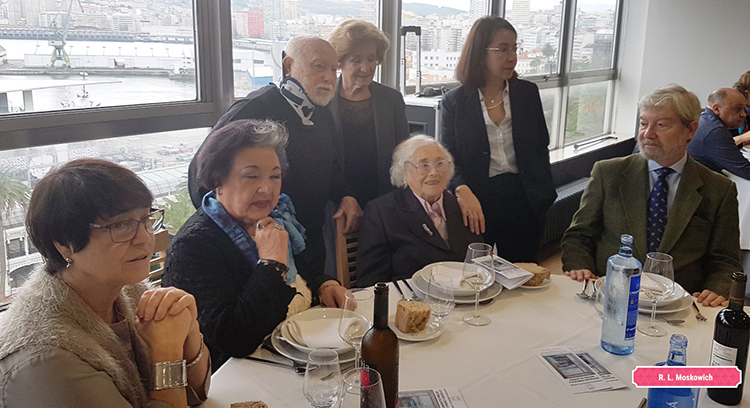 Gran homenaje a la pintora Antonia Villaverde, que a los 97 años continúa en plena actividad