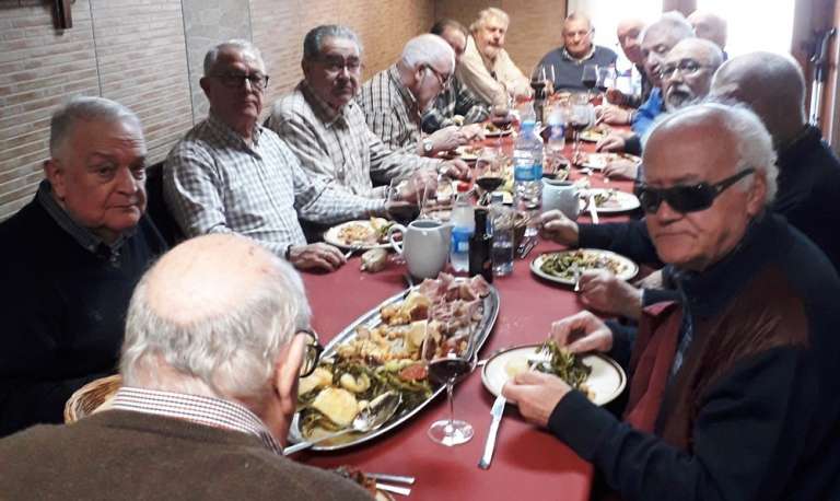 Nueva comida anual de los Voluntarios de la “Mili” de 1962, de “Artillería 28” (La Coruña)