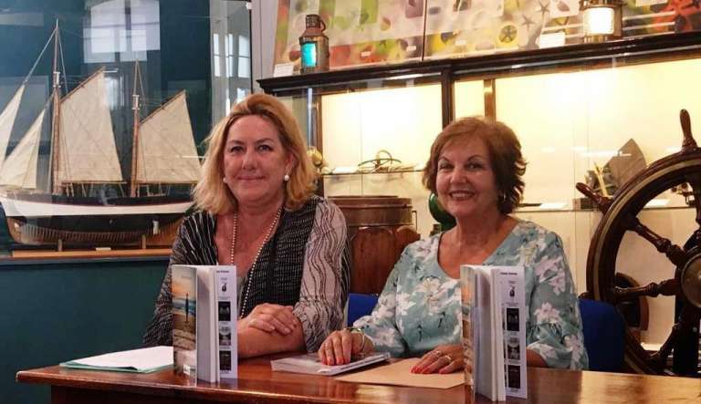 El nuevo libro de Esther López Castro sedujo a San Cibrao (Lugo), y a su famosa “Maruxaina”