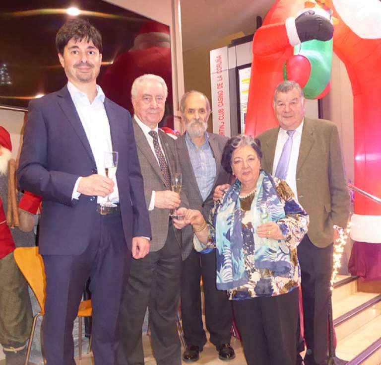 Ya es Navidad en el Sporting Club Casino coruñés.