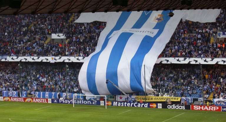 La verticalidad de las camisetas, debe traducirse hoy en un Deportivo más vertical y más efectivo