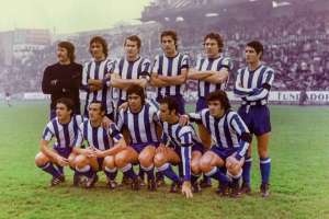 1973-74.Aguilar;Richard,Zugazaga,Cobas, Loureda,Collazo.Agachados:Piño,Seijas,Muñoz,Cervera y Juan Carlos.